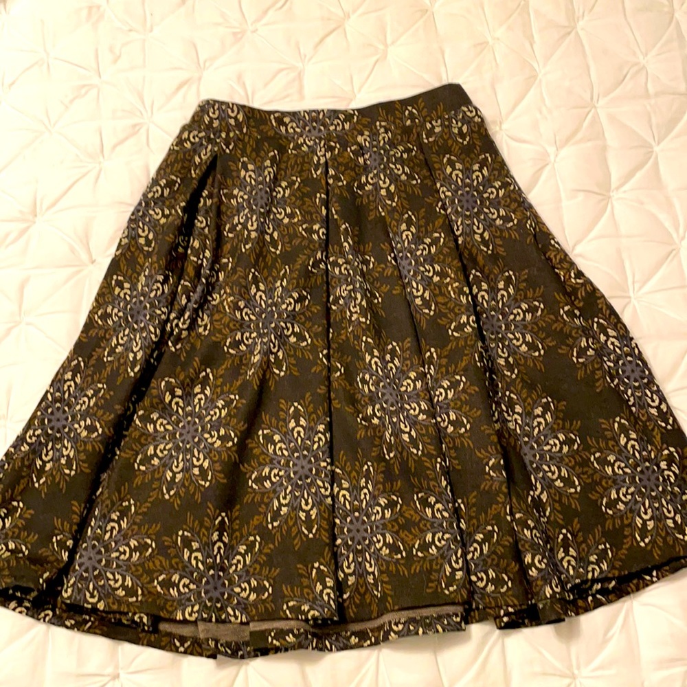 LuLaRoe Madison pleated skirt size XS